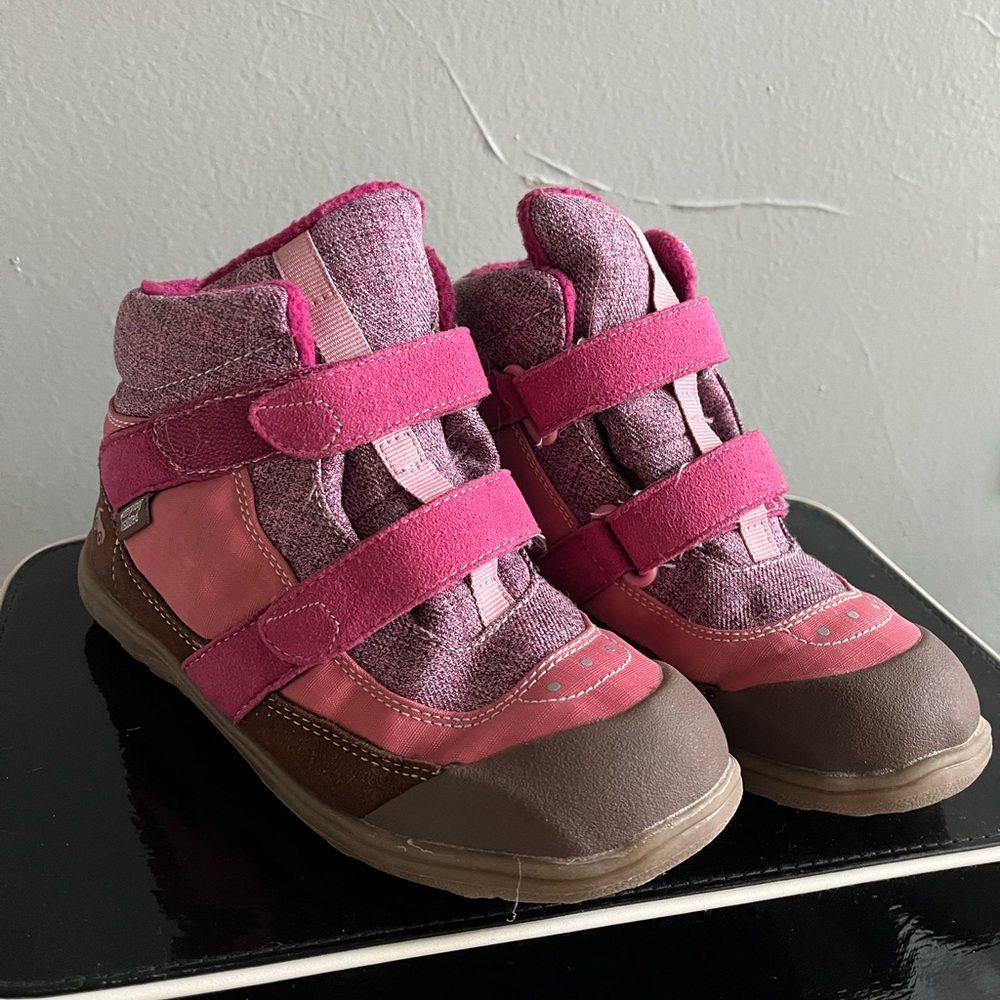See Kai Run Waterproof Insulated Boots size 2 Pink